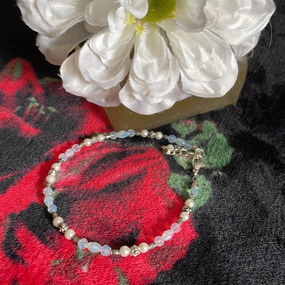 2 for 15 bundle JEWELRY SALE 🎉🎉 “pearl & crystal” silver ankle Bracelet. - Picture 1 of 4